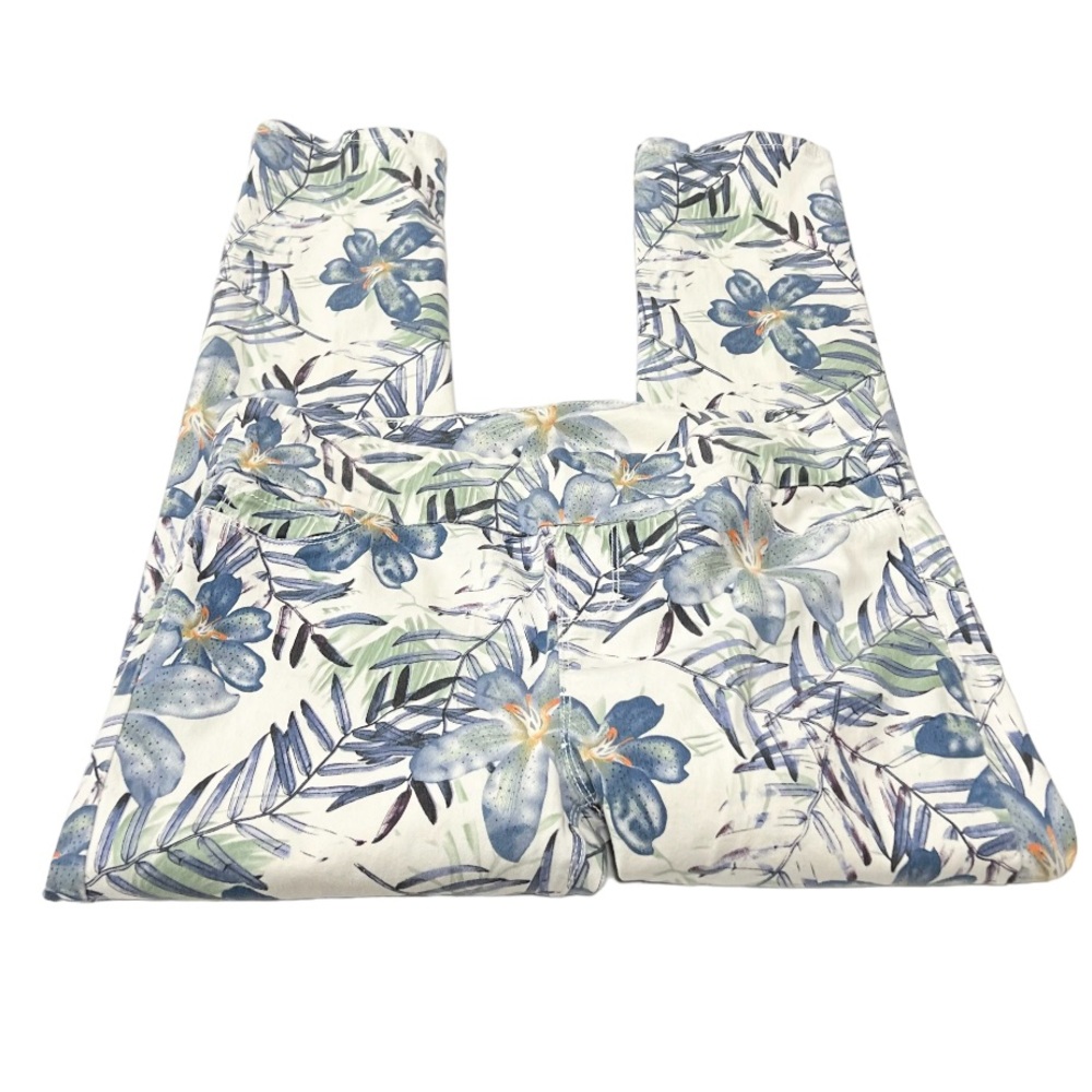 Soft Surroundings | Tropical Floral All Over Print Pull On Jeans